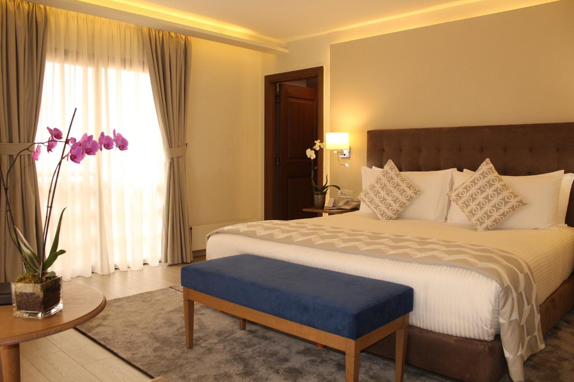 Intercontinental Mzaar Lebanon Mountain Resort & Spa By Ihg Mzaar Kfardebian Bagian luar foto