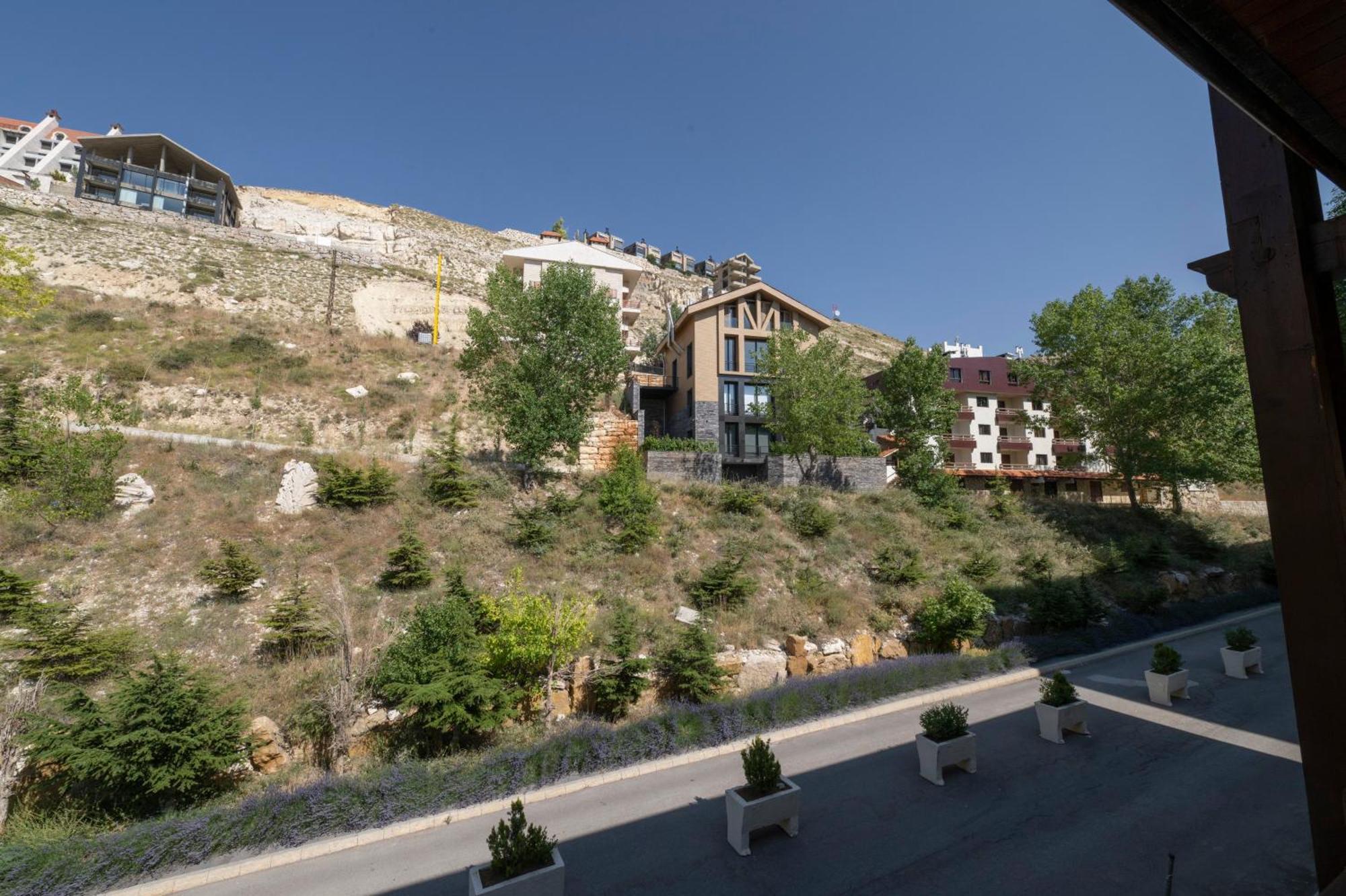 Intercontinental Mzaar Lebanon Mountain Resort & Spa By Ihg Mzaar Kfardebian Bagian luar foto