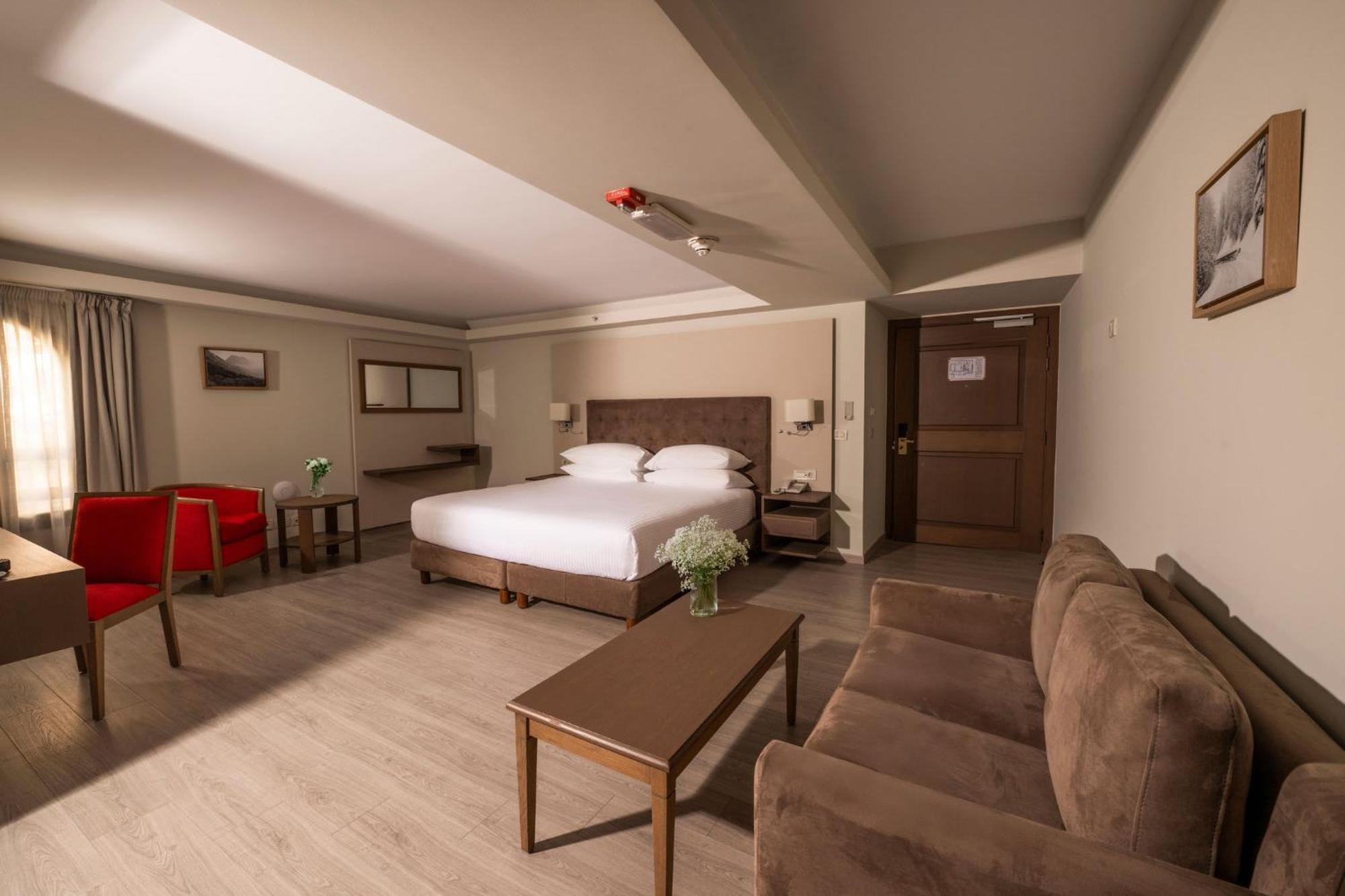 Intercontinental Mzaar Lebanon Mountain Resort & Spa By Ihg Mzaar Kfardebian Bagian luar foto