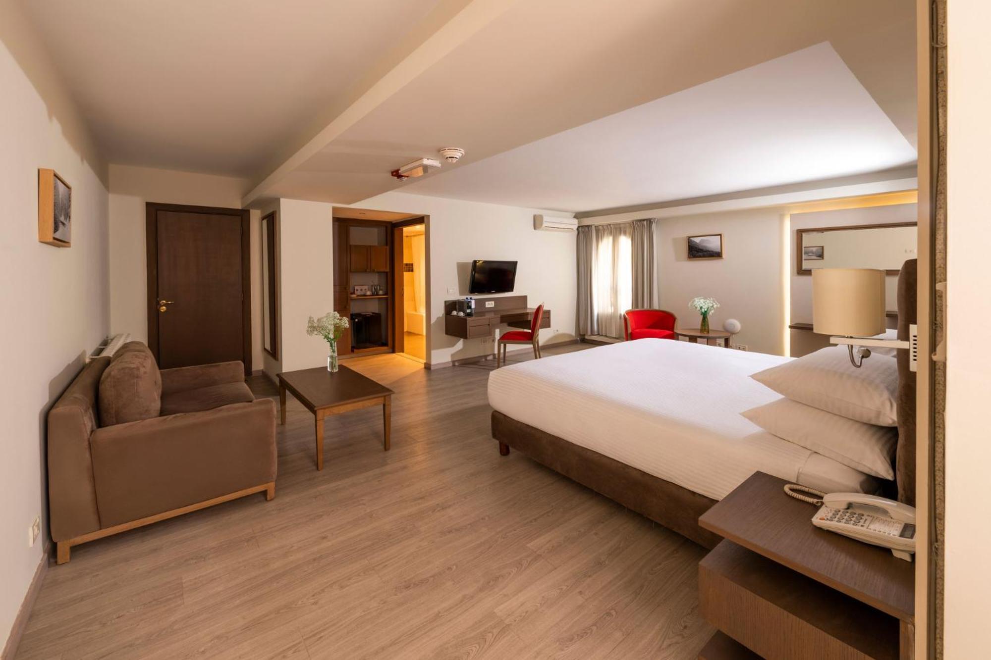 Intercontinental Mzaar Lebanon Mountain Resort & Spa By Ihg Mzaar Kfardebian Bagian luar foto